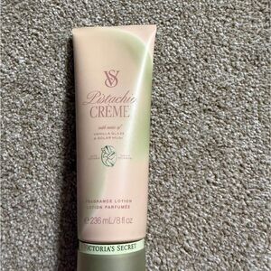 Victoria's Secret Pistachio Crème Fragrance Lotion - Cream and Green